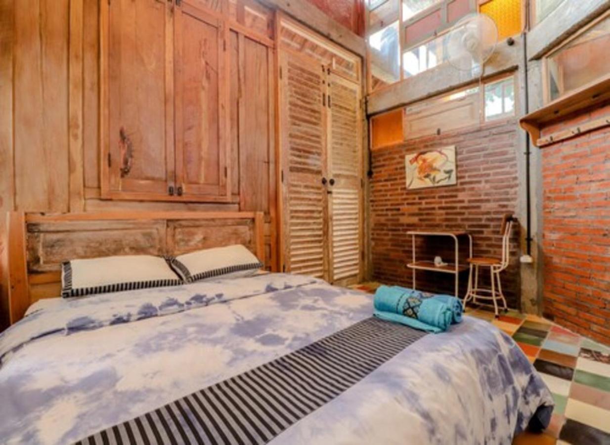 Lorong Homestay Бантул Екстериор снимка