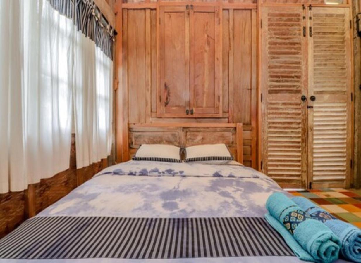 Lorong Homestay Бантул Екстериор снимка
