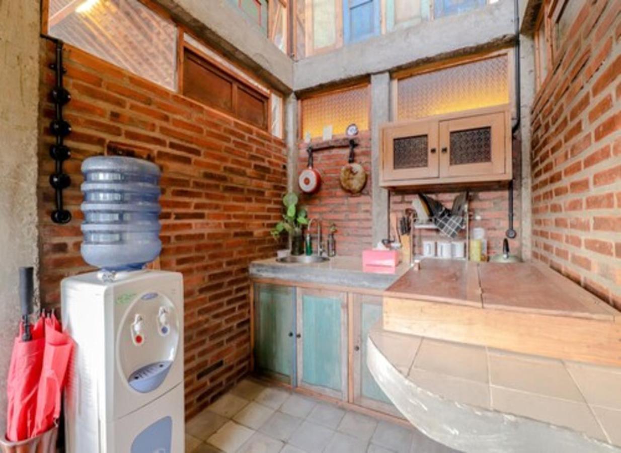 Lorong Homestay Бантул Екстериор снимка