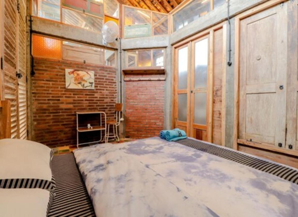 Lorong Homestay Бантул Екстериор снимка