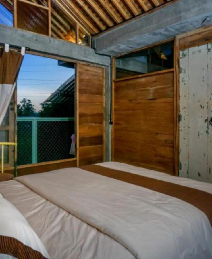 Lorong Homestay Бантул Екстериор снимка