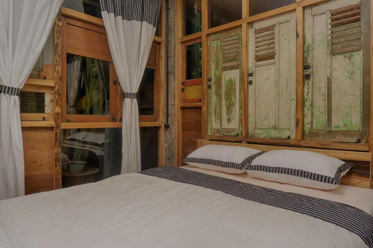Lorong Homestay Бантул Екстериор снимка